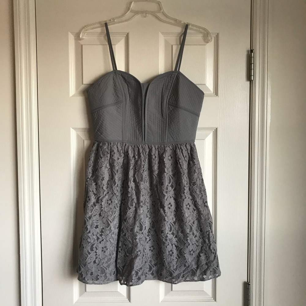 💛NEW AE Lace Mini Dress